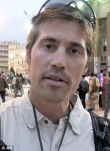 article-2731321-20A9C86F00000578-147_306x423